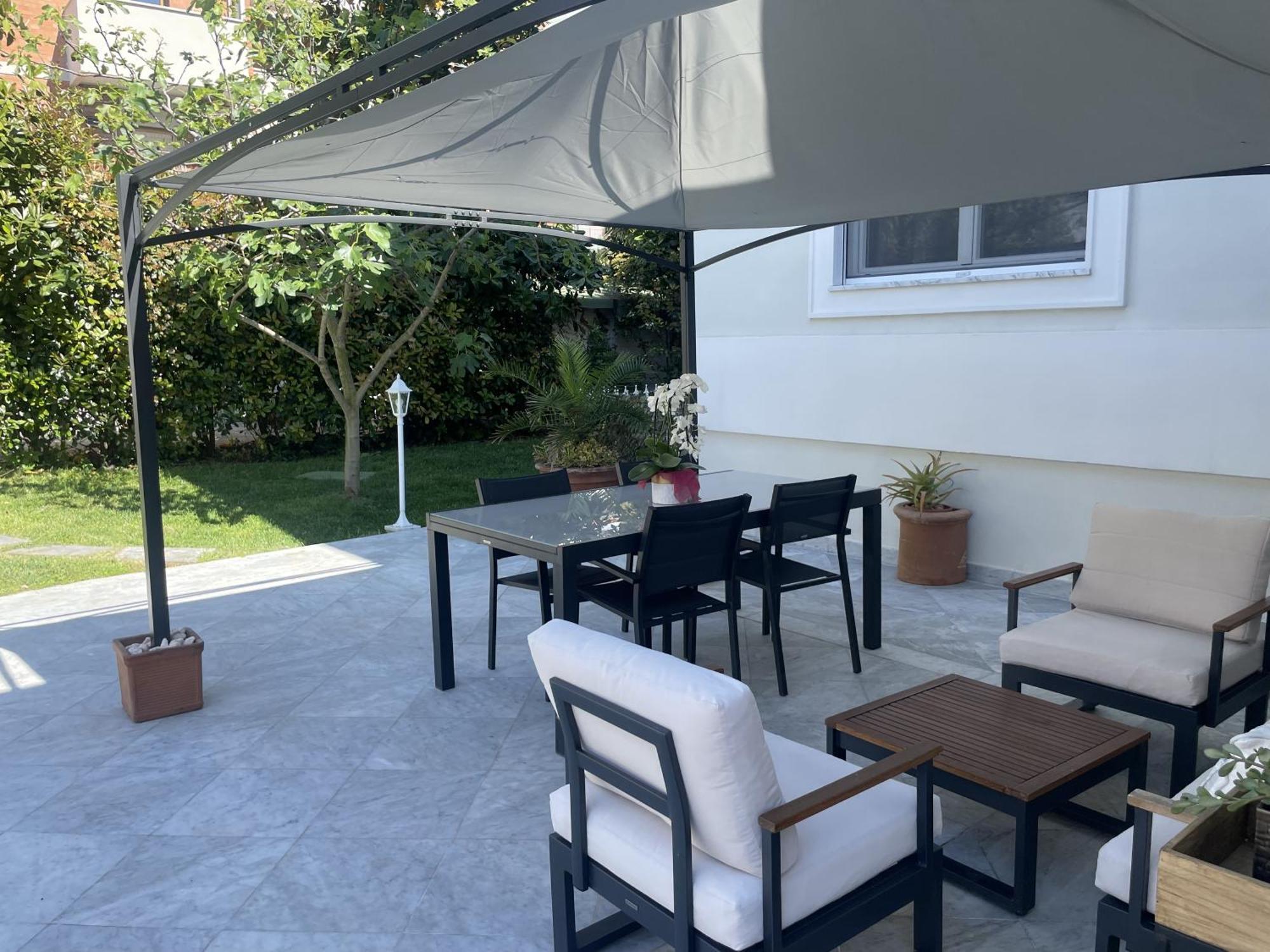 Villa Bianca A Few Steps By The Sea With Exclusive Garden & Jacuzzi Livorno Exterior photo